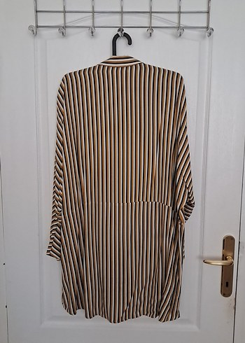 Düğmeli Çizgili Kadın Uzun Kollu Gömlek - Görsel 4