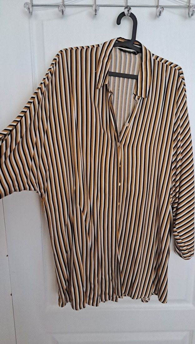 Düğmeli Çizgili Kadın Uzun Kollu Gömlek - Görsel 3