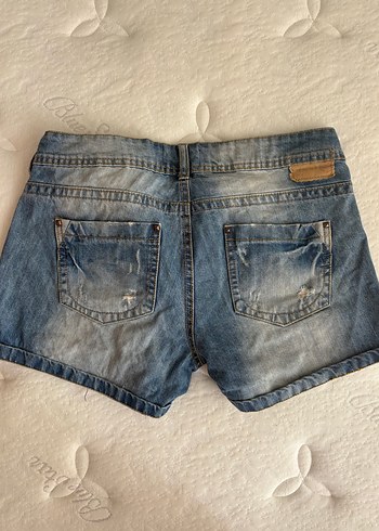 36 Beden Bershka Denim Şort