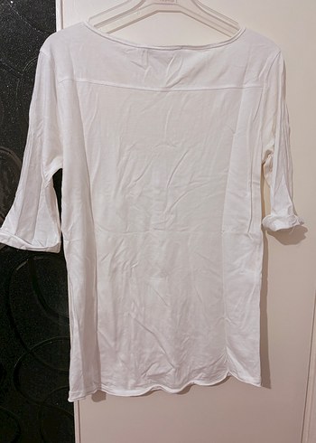 Stradivarius Düğmeli Beyaz Kadın Tişört - Görsel 2