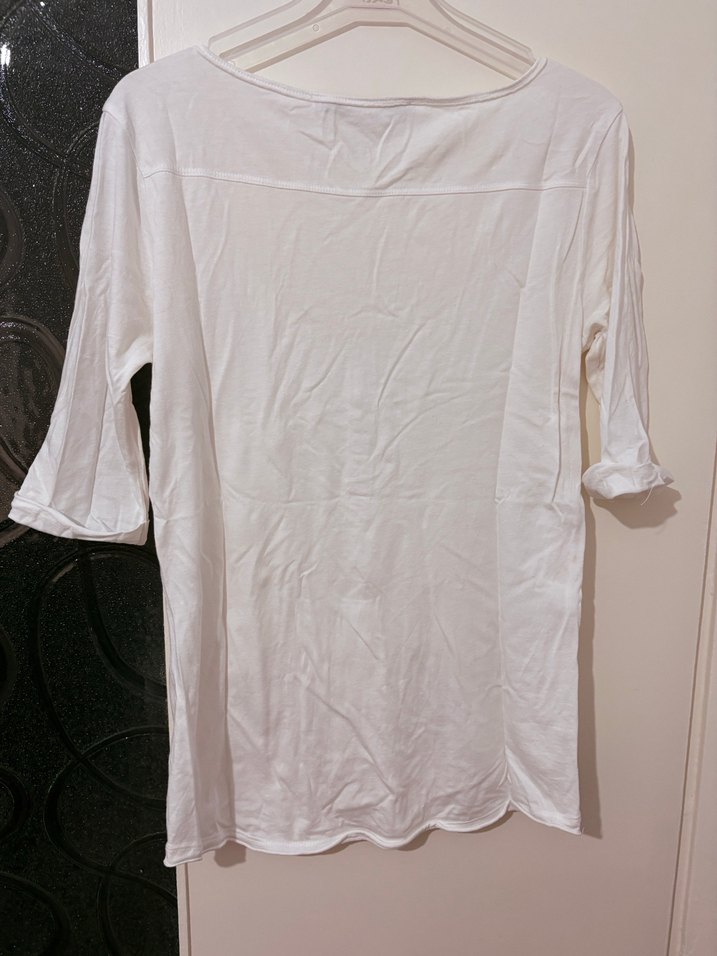 Stradivarius Düğmeli Beyaz Kadın Tişört - Görsel 2