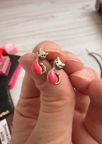 Pembe kedi figurlu Küpe - Görsel 2