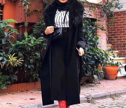 siyah kürklü kaban