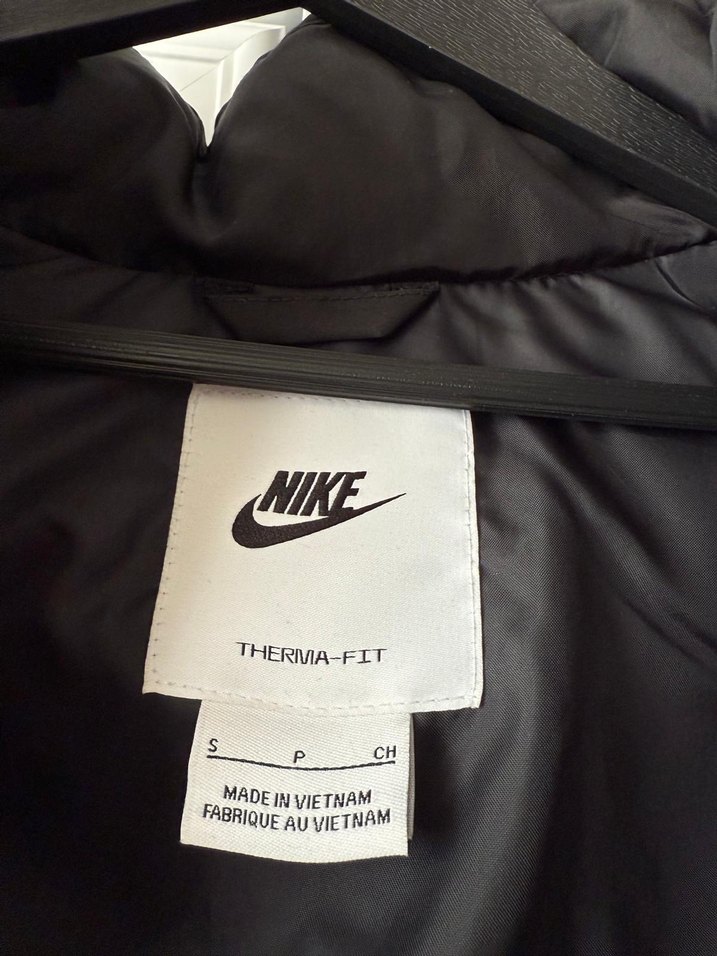 Nike Siyah Kadın  Şişme Yelek - Görsel 3