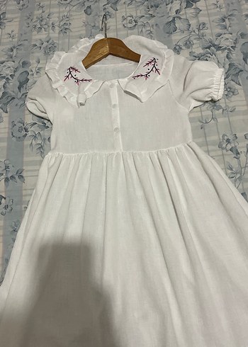 Nakışlı Keten Kız Elbise - Görsel 3