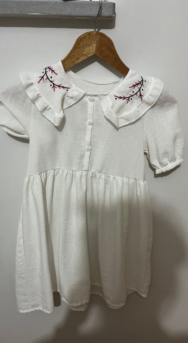 Nakışlı Keten Kız Elbise - Görsel 4