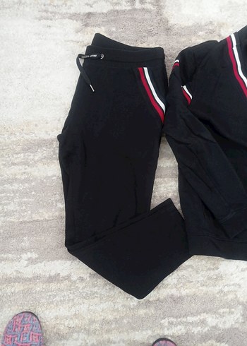 Siyah Fermuarlı Kadın Eşofman Takımı - Görsel 4