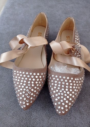 Bej Payetli Bağcıklı Babet - Görsel 5