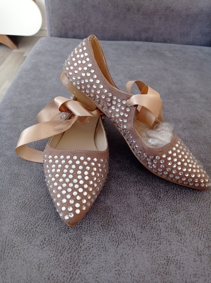 Bej Payetli Bağcıklı Babet - Görsel 4