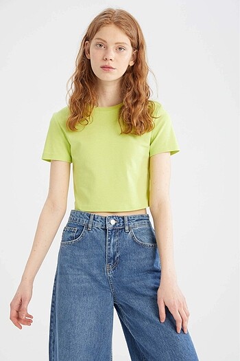 crop tshirt