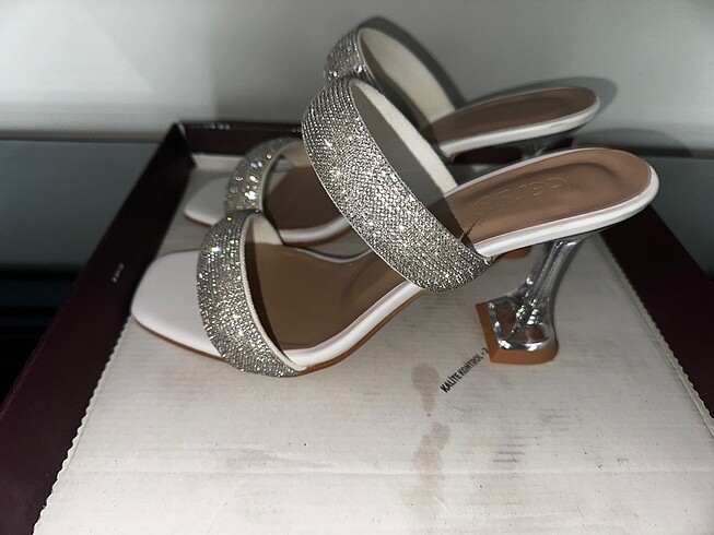 Tergan abiye ayakkabı - Görsel 2