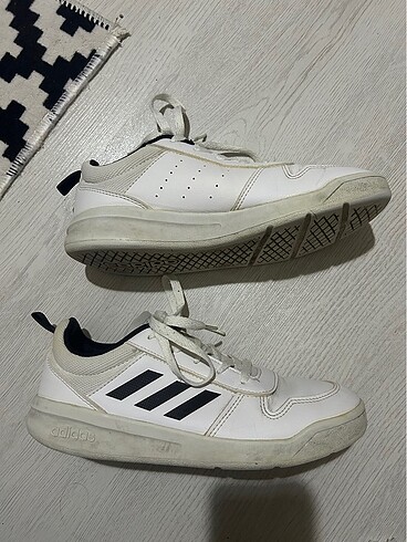 Adidas beyaz-siyah sneaker