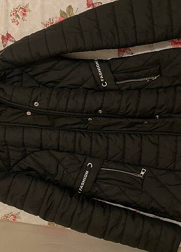 36 Beden siyah Renk Kışlık mont 