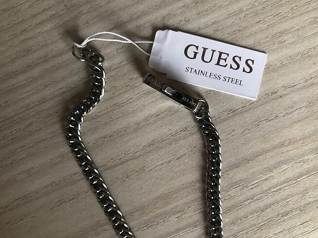  Beden Guess etiketli Rezerve Satıldı