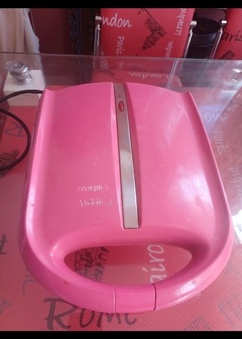 Pastel Pembe Tost ve Sandviç Makinesi - Görsel 2