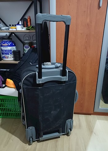 Gri Minimalist Erkek Bavulu - Görsel 7