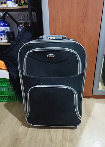 Gri Minimalist Erkek Bavulu - Görsel 2