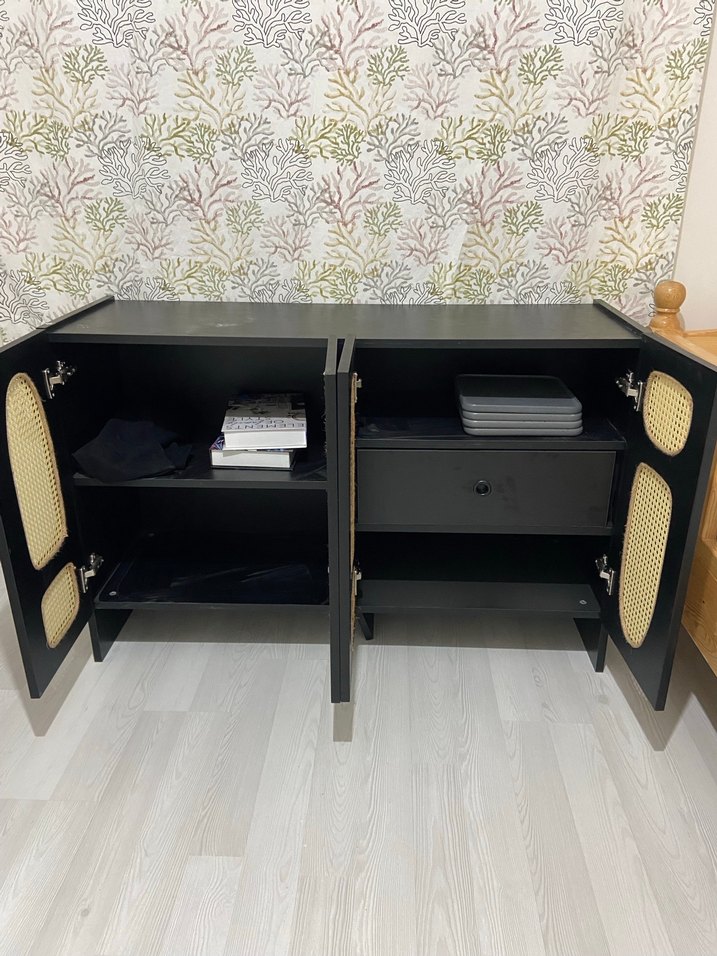 Siyah konsol Dolabı Hasır Detaylı - Görsel 3