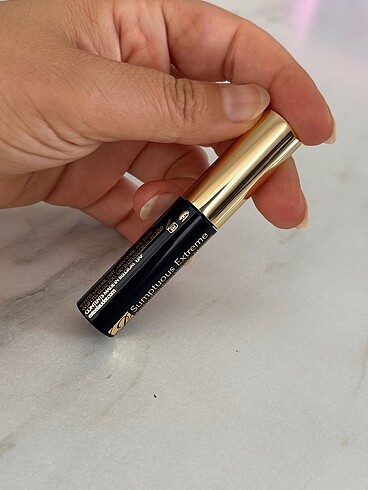 Beden Estee Lauder Rimel