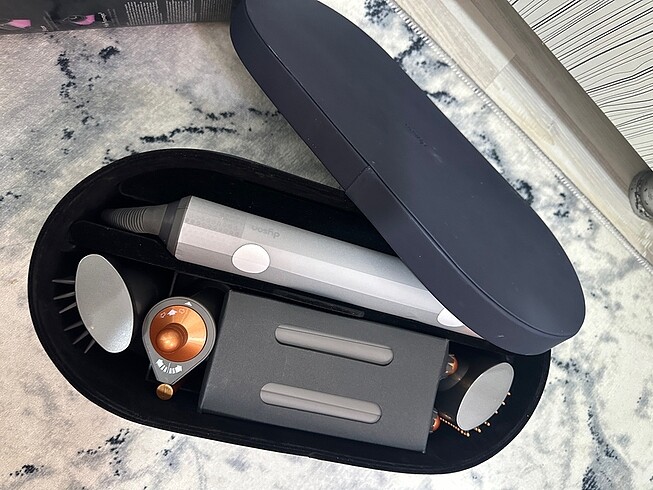  Beden Dyson Airwrap Saç Şekillendirici