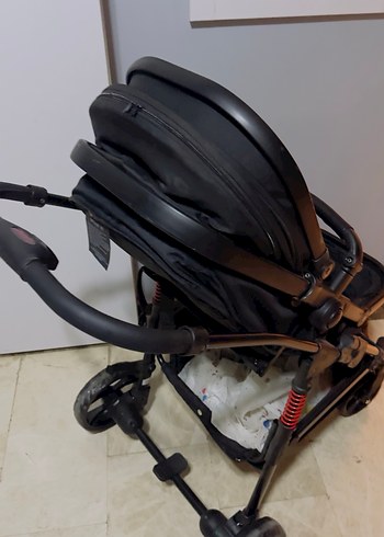 Siyah Bebek Arabası - Görsel 6