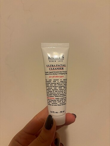  Beden Kiehl?s temizleme jeli ve maske