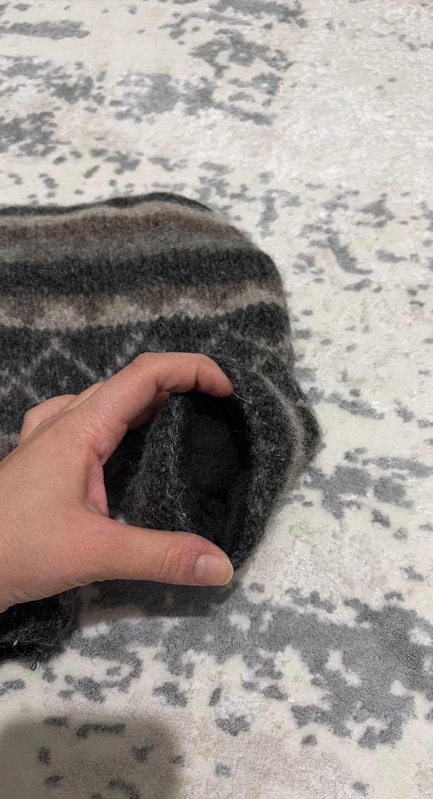 Gri Batik Desenli  Eldiveni - Görsel 2