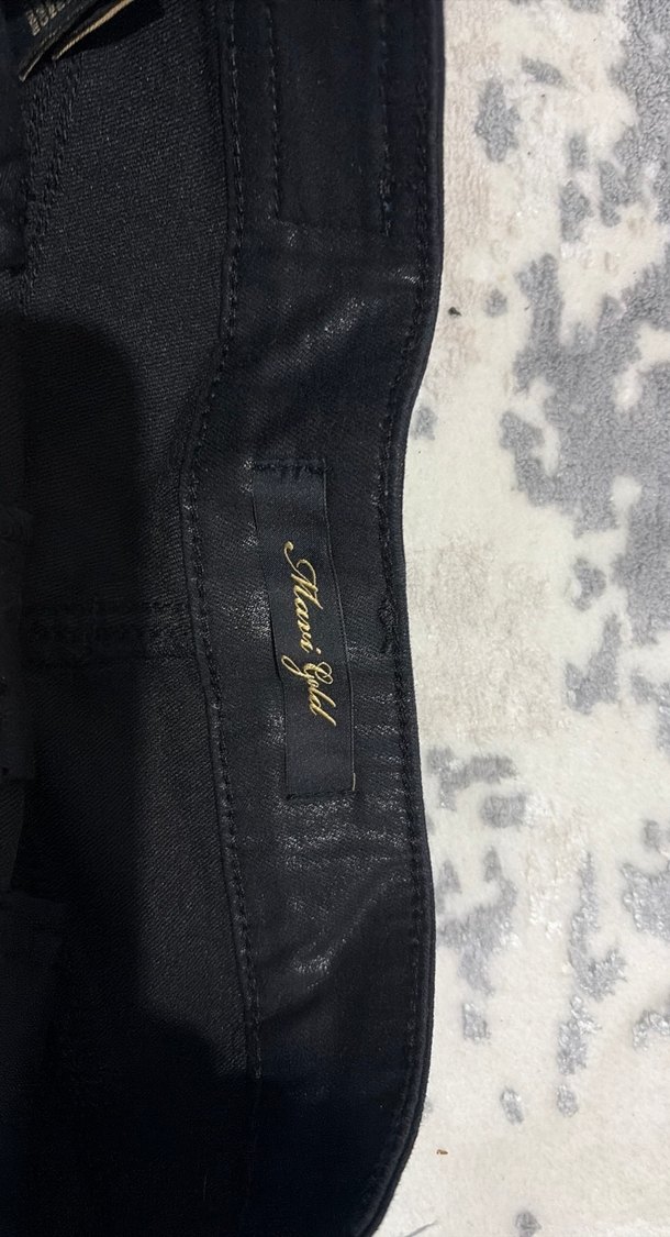 Kadın SiyahMini Şort - Görsel 2