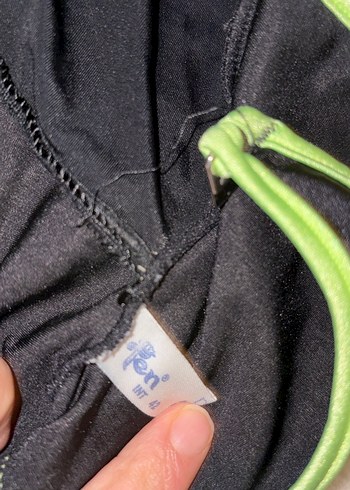 Siyah Spor Tarzı Kadın Mayo - Görsel 2