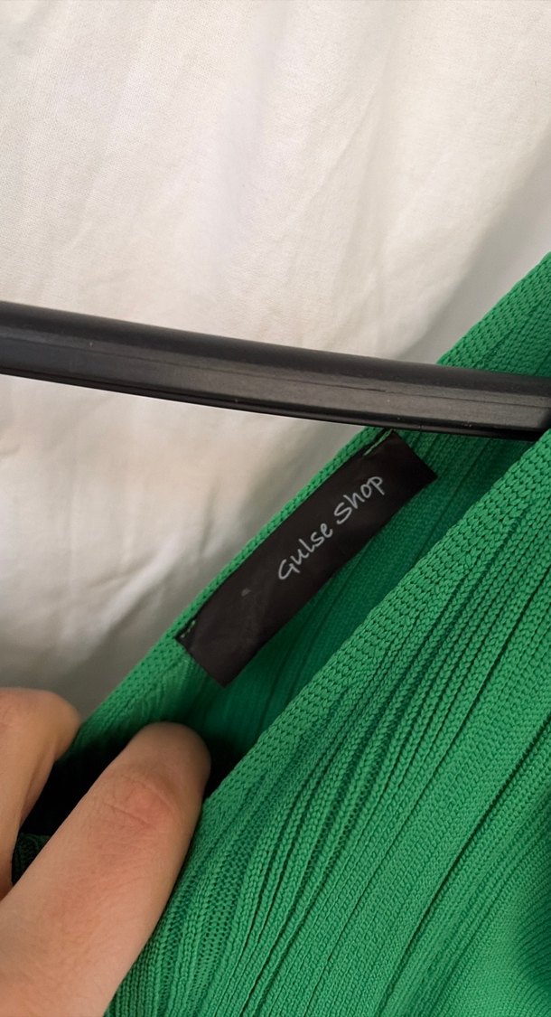 Volanlı V Yaka Yeşil Triko Elbise - Görsel 2