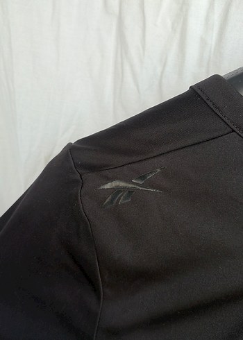 Siyah V Yaka Kısa Kollu Kadın Tişört - Görsel 4