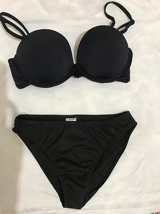 Siyah bikini