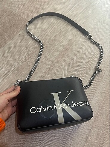  Beden Calvin klein çanta