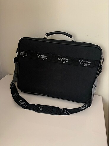 Valentino Büyük boy laptop çantası