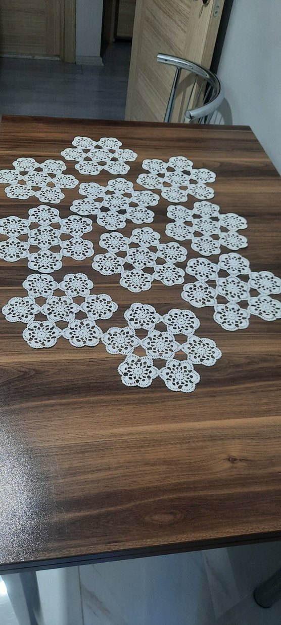 Bohem Beyaz Nakışlı El Yapımı Masa Örtüsü - Görsel 2