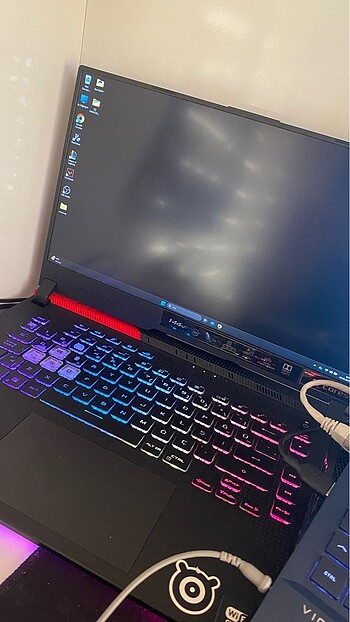 Asus ROG Strix Oyuncu Laptop