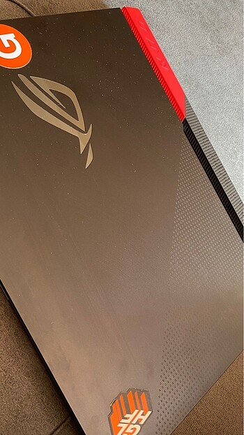 Asus Asus ROG Strix Oyuncu Laptop