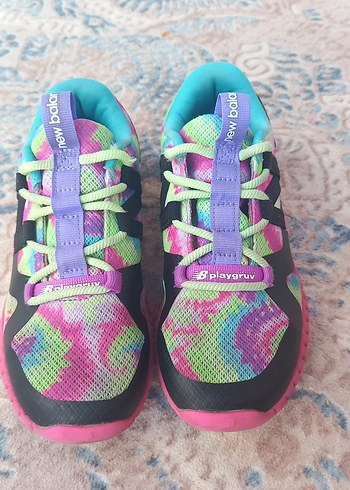 New Balance Renkli Bağcıksız Kız Çocuk Spor Ayakkabı