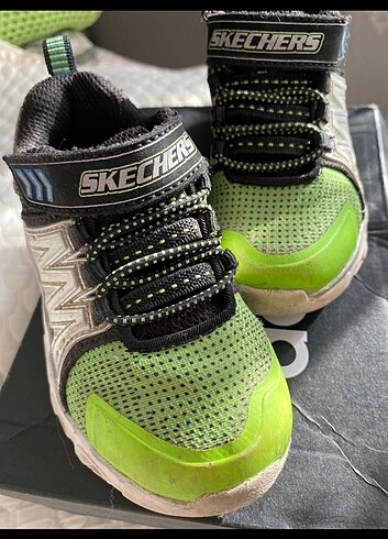 Skechers Yırtık sökük yok orjinal