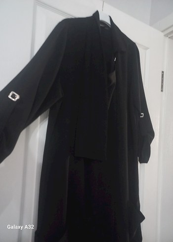 Uzun Siyah Gotik Kadın Kaban