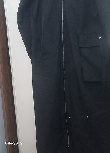 diğer Beden Sadece bir kez giyildi etiketi üstünde