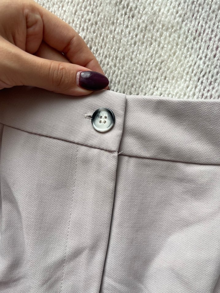 Düğmeli Bej Yüksek Bel Mini Şort - Görsel 3