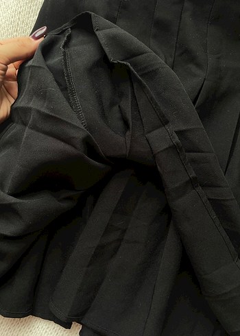 Siyah Pileli Mini Etek - Görsel 3