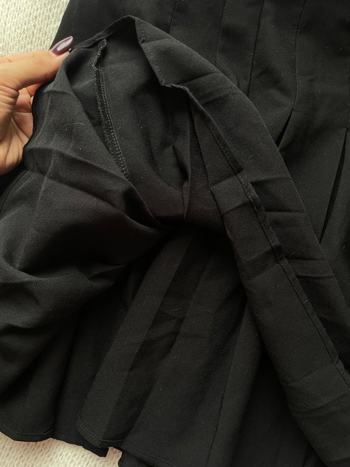 Siyah Pileli Mini Etek - Görsel 3