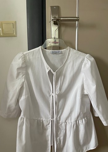 Düğmeli Beyaz Mini Keten Kadın Gömlek - Görsel 2