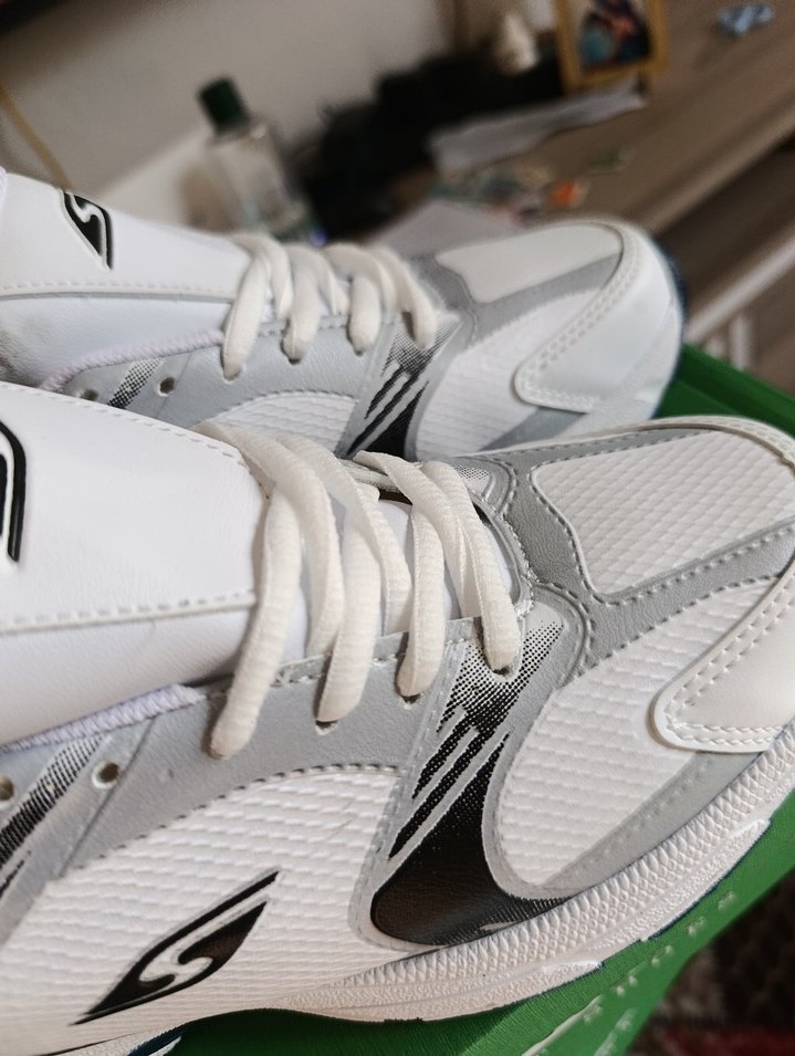 Beyaz Gri Kadın Spor Ayakkabı Velcro - Görsel 3