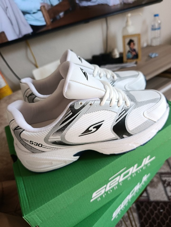 Beyaz Gri Kadın Spor Ayakkabı Velcro - Görsel 2