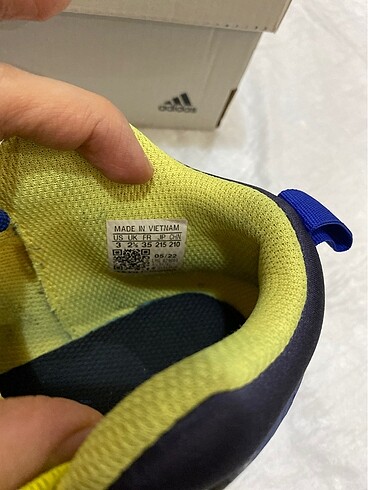 35 Beden Adidas çocuk basket ayakkabısı
