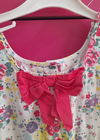 LC Waikiki Çiçek Desenli Pembe Fiyonklu Kolsuz Kız Elbisesi