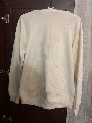 H& sweatshirt